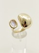 Ole Lynggaard 14 carat gold ring  with cabochon polished moonstone