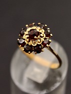18 carat gold ring