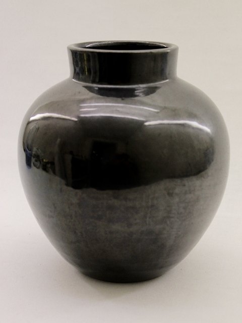 Kähler vase solgt