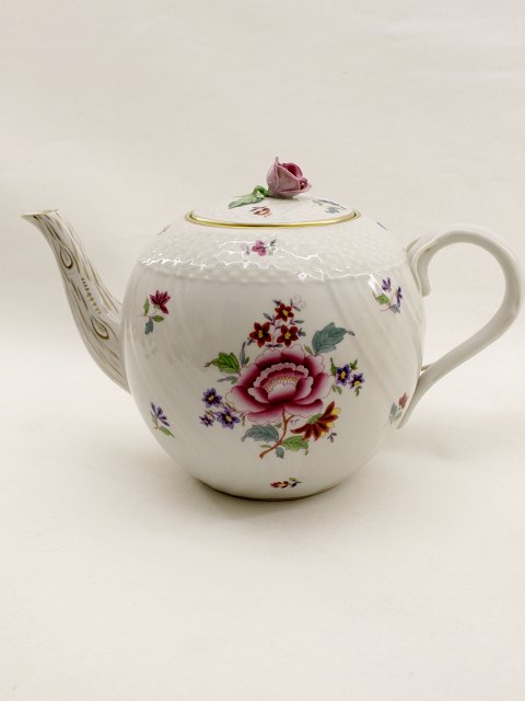 Hand painted Herend Hungary Teapot