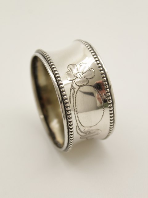 830 sølv serviet ring solgt