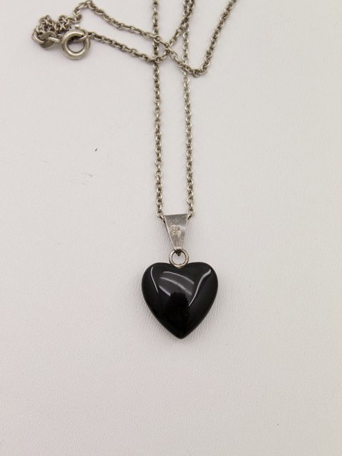830 sølv halskæde 44 cm. med rav hjerte solgt