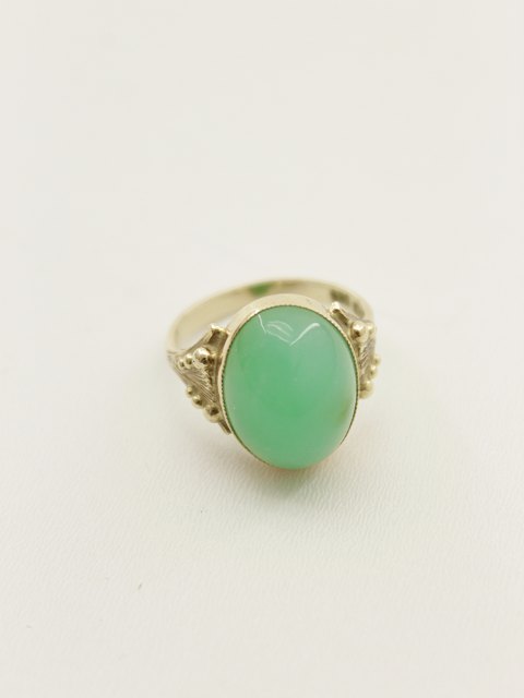 14ct gold ring  with jade sold