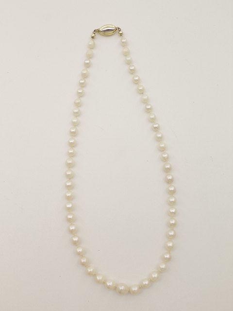 Perlehalskæde med kultur perler solgt
