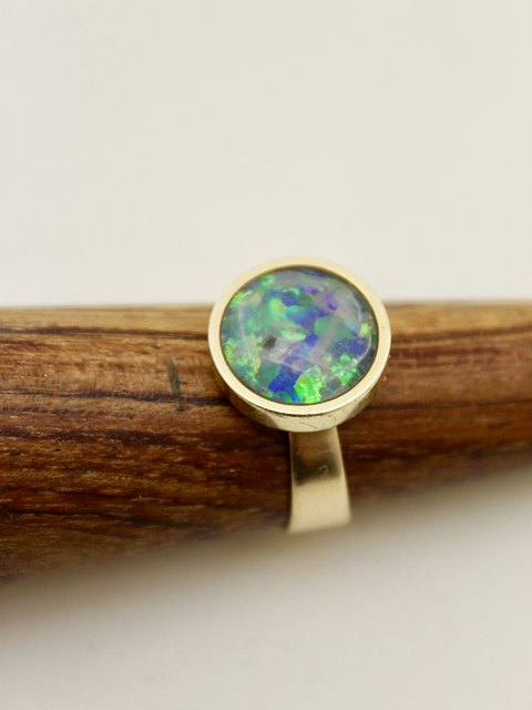 14 karat guld ring  med opal solgt