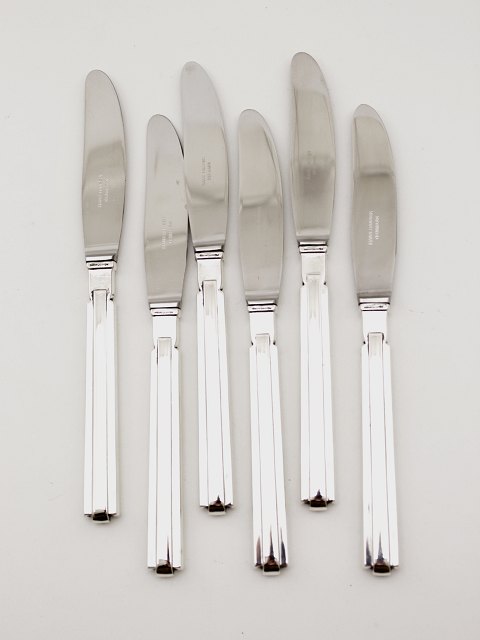 Hans Hansen arve silver no. 18 dinner knives.