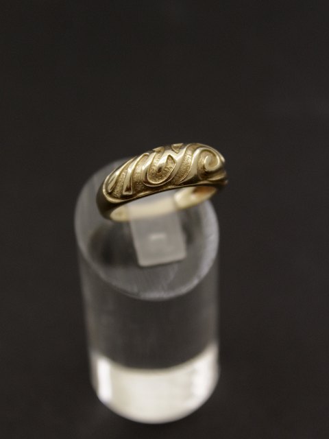 14 carat gold ring size 55