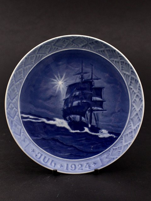 Royal Copenhagen Christmas plate 1924
