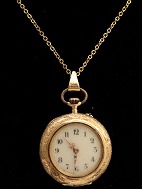 8 karat guld halskæde med 14 karat ur som vedhæng