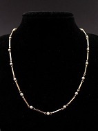 14 karat guld halskæde 42 cm. med perler