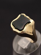 14 karat guld ring med onyx
