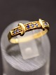 18 carat gold ring with sapphires