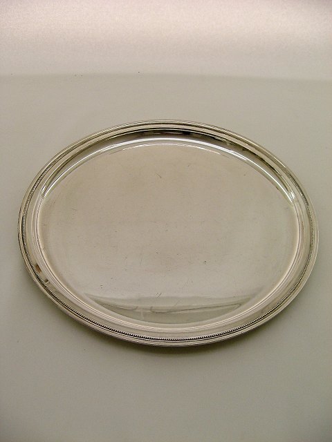 Silver smith Toxværd Copenhagen round sterling silver tray dia. 36.5 cm. weight 
1012 gr.  # 207693