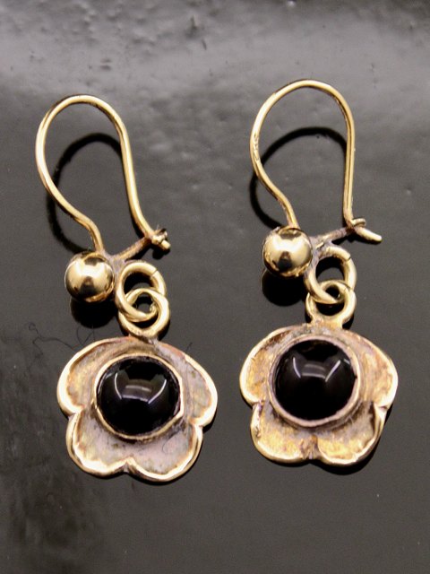 14 carat gold earrings