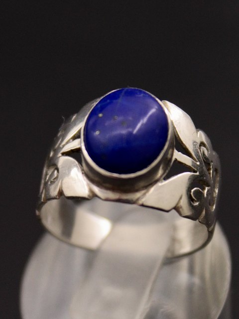 Sterling sølv ring  med lapis lazuli