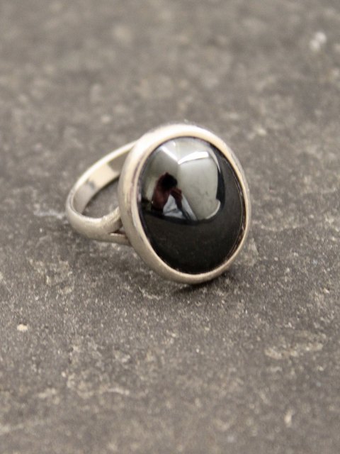 N E From sterling sølv ring med blodsten